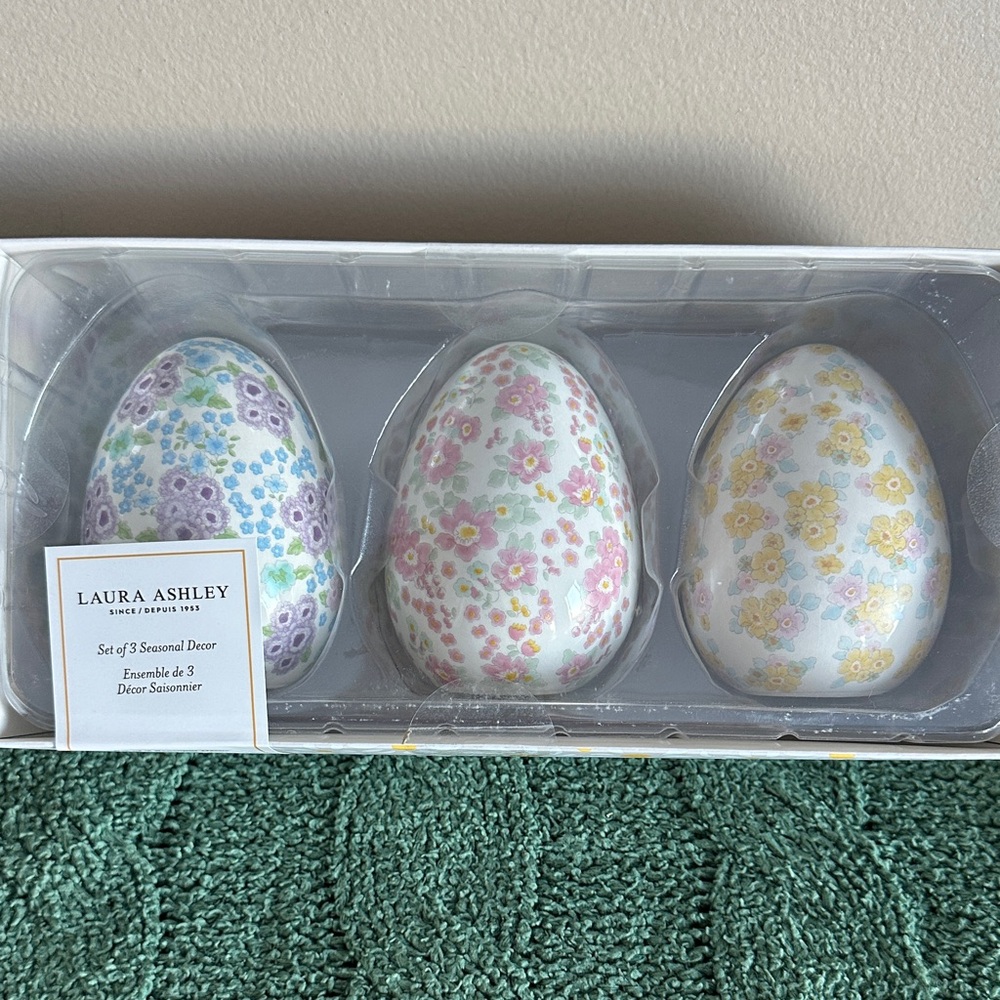 Laura Ashley Easter 🐣 Eggs Floral Blue Purple Pink & Yellow NEW!